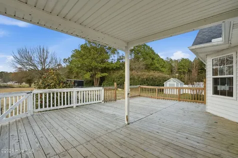 22 Old Mill Road Willard NC 28478