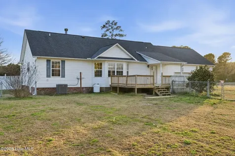 22 Old Mill Road Willard NC 28478