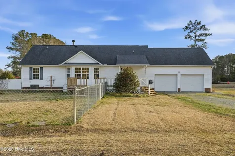 22 Old Mill Road Willard NC 28478