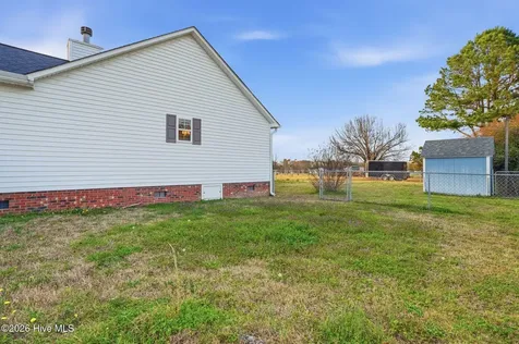 22 Old Mill Road Willard NC 28478