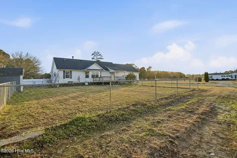 22 Old Mill Road Willard NC 28478