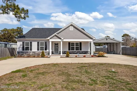 621 West Beaufort Road Beaufort NC 28516