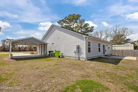 621 West Beaufort Road Beaufort NC 28516