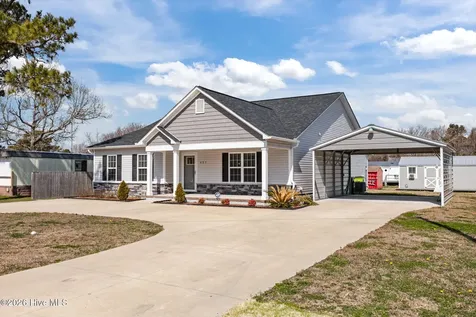 621 West Beaufort Road Beaufort NC 28516
