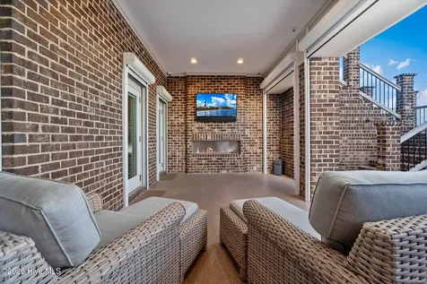 227 Back Street Newport NC 28570