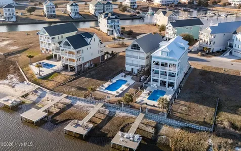 227 Back Street Newport NC 28570