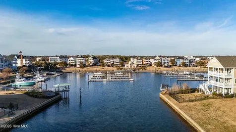 227 Back Street Newport NC 28570
