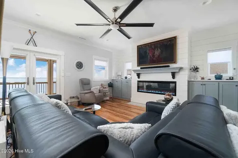 227 Back Street Newport NC 28570