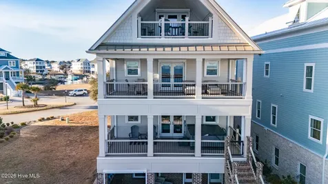 227 Back Street Newport NC 28570