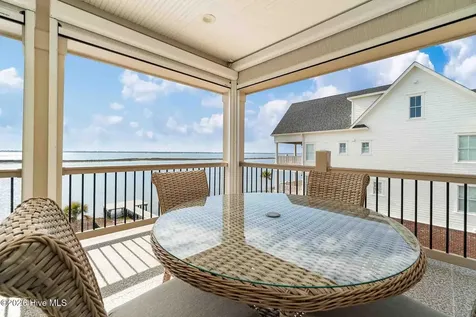 227 Back Street Newport NC 28570