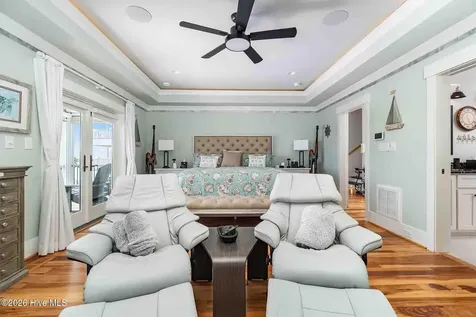 227 Back Street Newport NC 28570