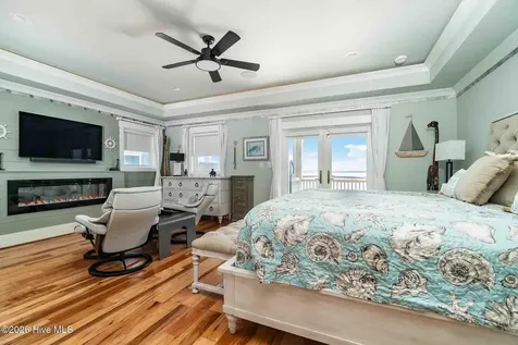 227 Back Street Newport NC 28570