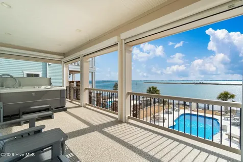 227 Back Street Newport NC 28570
