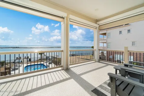 227 Back Street Newport NC 28570