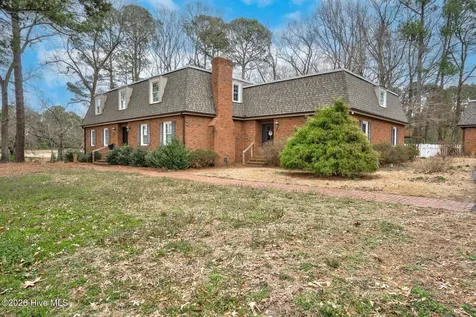 803 E Beechtree Drive Nashville NC 27856