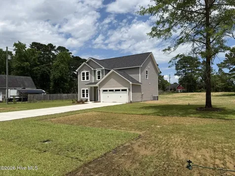 503 Nc Highway 172 Hubert NC 28539