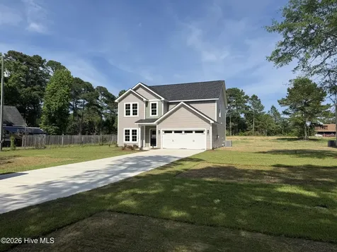 503 Nc Highway 172 Hubert NC 28539