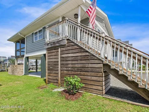 117 Salisbury Street Holden Beach NC 28462