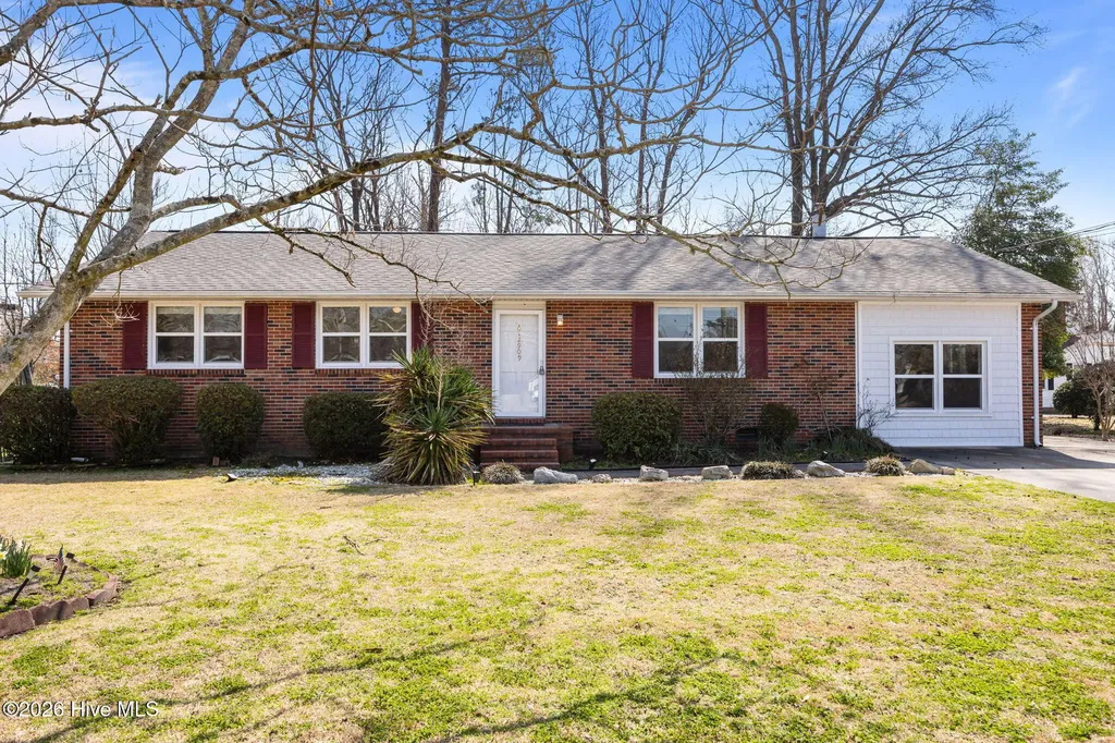 2909 Northwoods Drive Jacksonville NC 28540