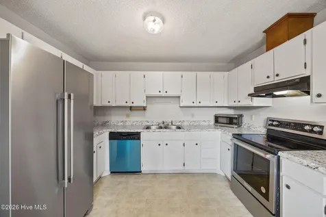 2909 Northwoods Drive Jacksonville NC 28540