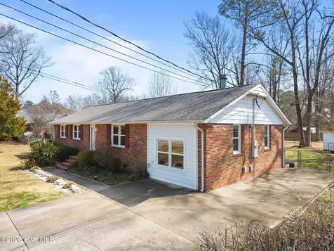 2909 Northwoods Drive Jacksonville NC 28540