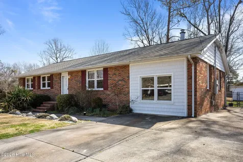 2909 Northwoods Drive Jacksonville NC 28540