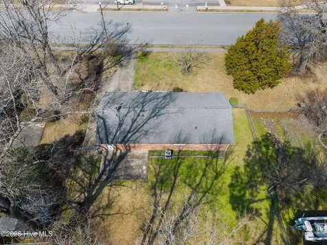 2909 Northwoods Drive Jacksonville NC 28540