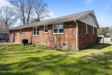 2909 Northwoods Drive Jacksonville NC 28540