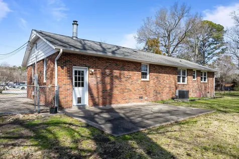 2909 Northwoods Drive Jacksonville NC 28540