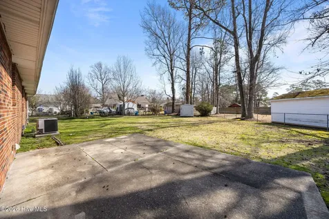 2909 Northwoods Drive Jacksonville NC 28540