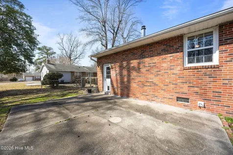 2909 Northwoods Drive Jacksonville NC 28540