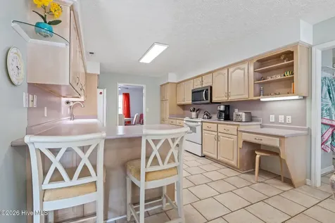 303 Pine Knoll Circle Pine Knoll Shores NC 28512