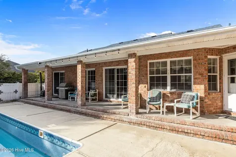 303 Pine Knoll Circle Pine Knoll Shores NC 28512
