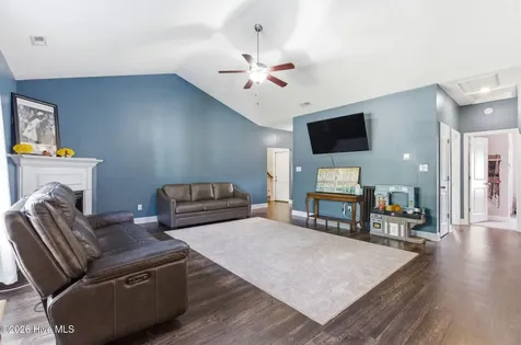 815 Tuscarora Trail Jacksonville NC 28546