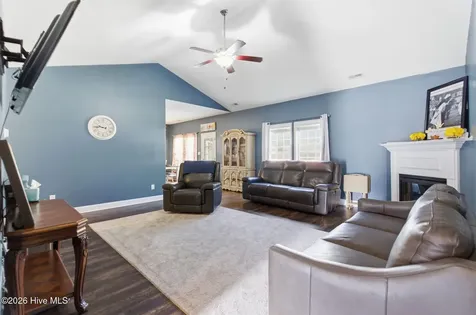 815 Tuscarora Trail Jacksonville NC 28546