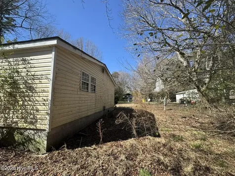 112 Pine Court Jacksonville NC 28540