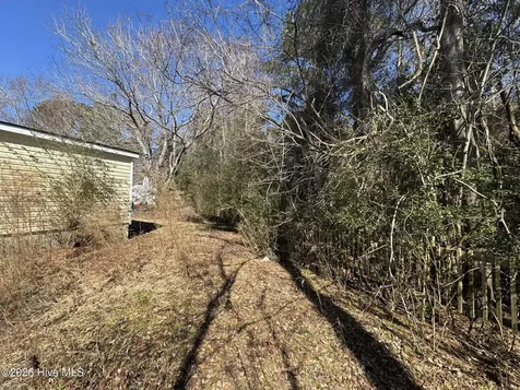 112 Pine Court Jacksonville NC 28540