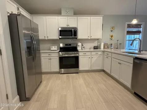 2487 Lake Ridge Drive Southport NC 28461