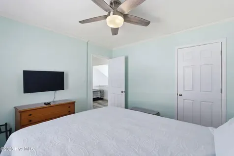 177 Ocean Boulevard E Holden Beach NC 28462