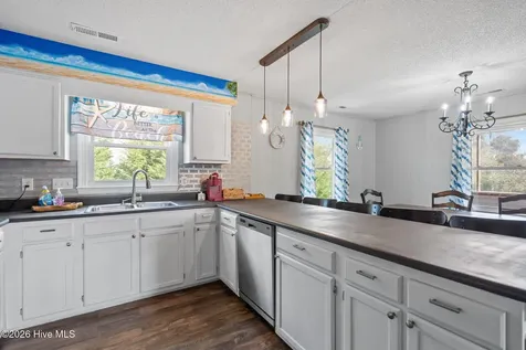 321 NE 59th Street Oak Island NC 28465
