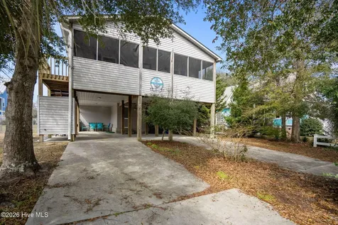 321 NE 59th Street Oak Island NC 28465
