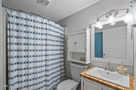321 NE 59th Street Oak Island NC 28465