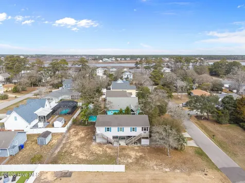 321 NE 59th Street Oak Island NC 28465