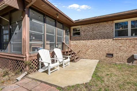6115 Gondolier Drive New Bern NC 28560