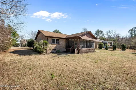 6115 Gondolier Drive New Bern NC 28560