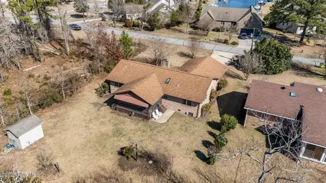 6115 Gondolier Drive New Bern NC 28560