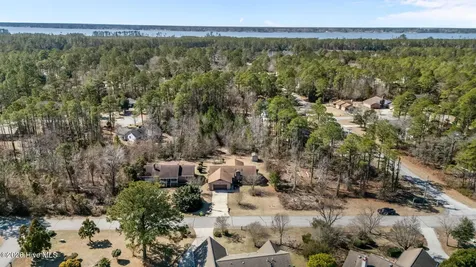 6115 Gondolier Drive New Bern NC 28560