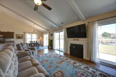 205 Antioch Lakes Road New Bern NC 28560