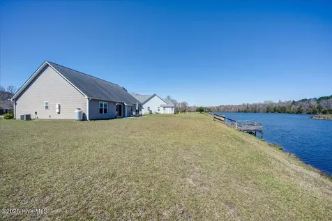 205 Antioch Lakes Road New Bern NC 28560