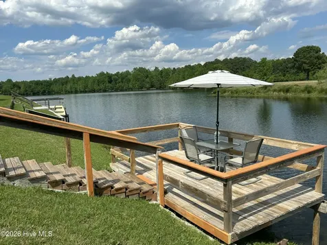 205 Antioch Lakes Road New Bern NC 28560